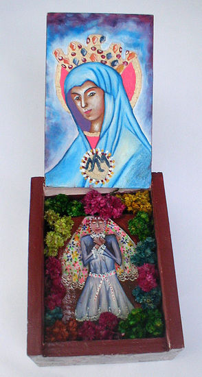 Serie MONJAS CORONADAS.Inosencia y Naturaleza Muertas, Mixed media Panel Portrait