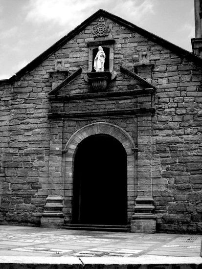 Fachada de Iglesia santo domingo Arquitectura e interiorismo Blanco y Negro (Digital)