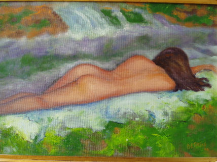 Cascada y mujer