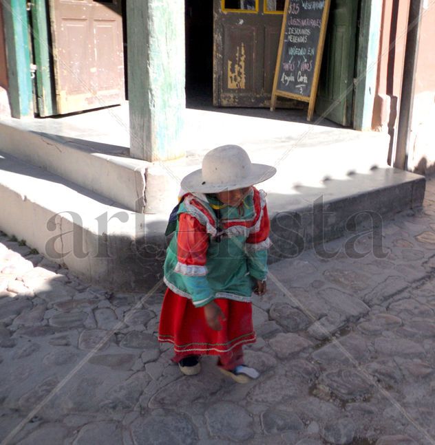 NIÑA COYA