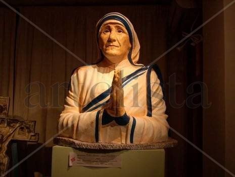 Madre Teresa Others Figurative