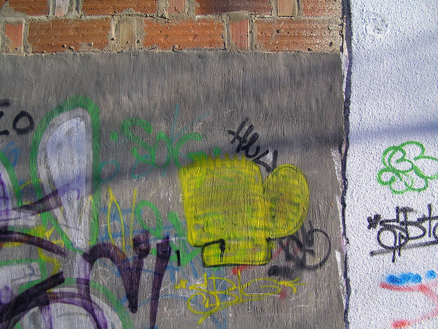 Graffiti calle Alconchel Detalle 