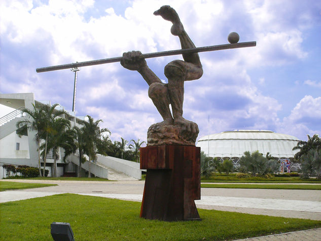 El Salto Bronze Figurative