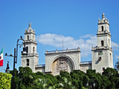 Catedral vista desde la Plaza Grande