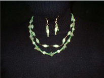 Collar con aretes