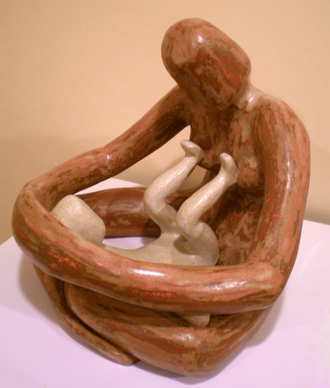 Maternidad Pottery Figurative