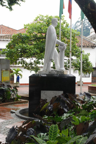 El BOLÍVAR CIVIL DE SABANETA-ANTIOQUIA-COLOMBIA Marble Figurative