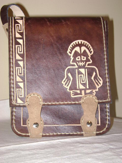 morral de vaqueta tallado