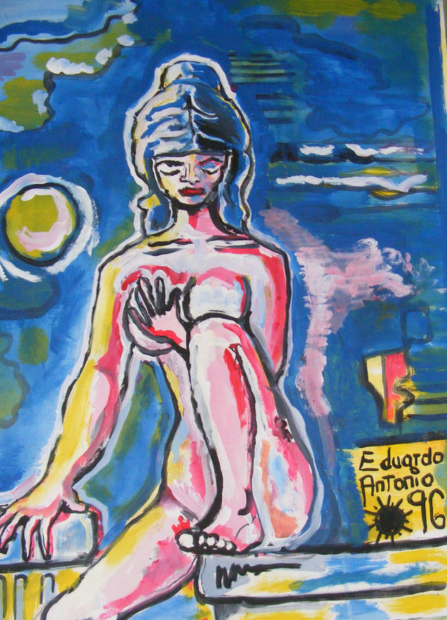 mujer sentada bajo la luz de la luna