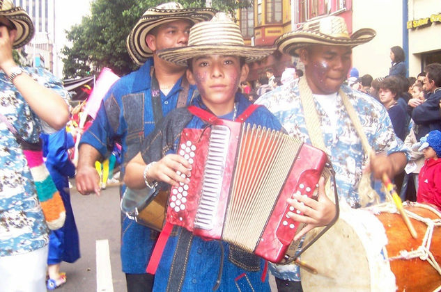 FOLKLORE DE MI TIERRA 