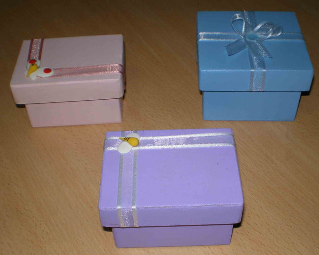 Cajas en fibrofacil pintadas a mano 