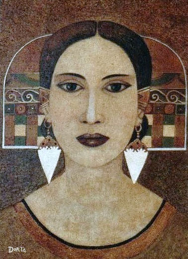 MUJER CON PENDIENTES