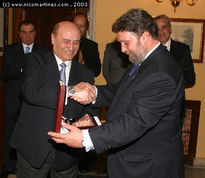 2003 - Entrega de...