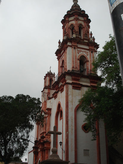 El Templo Resiste 