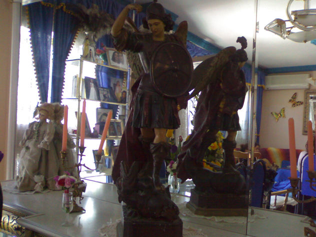 escultura de SAN GABRIEL