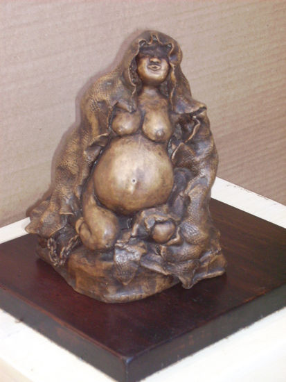 robados Pottery Figurative