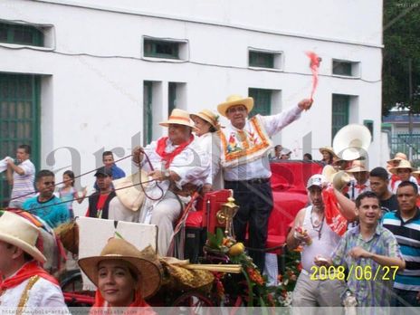 Un AMIGO,Gobernador...
