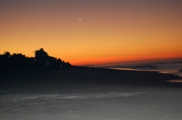 Arena, mar y luna 