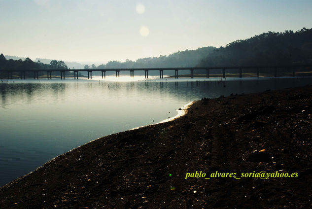 PUENTE EN EL EMBALSE 