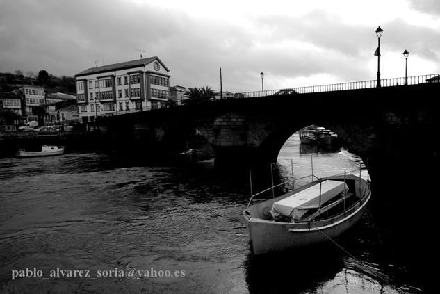 CASA, PUENTE Y BARCA 