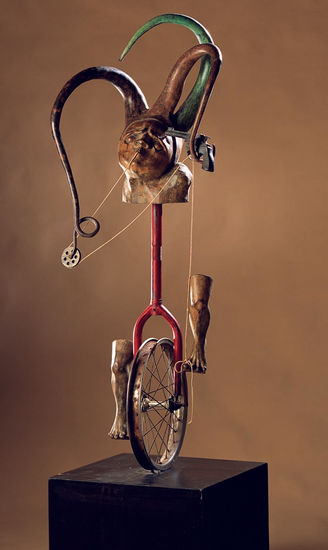 Ciclo-mortor Bronze Figurative