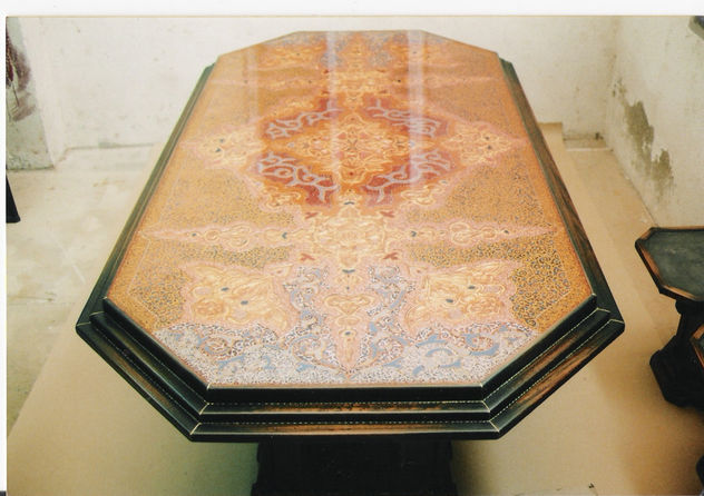 Mesa oriental grande