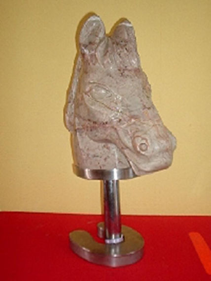 Caballo, Metal- Mármol