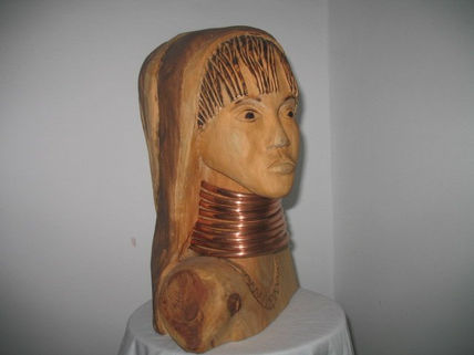 Mujer etnia kayan