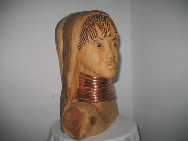 mujer etnia kayan