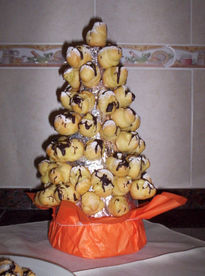 Croquembouche