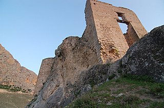 Vista de abajo arriba Castillo de Bedmar 