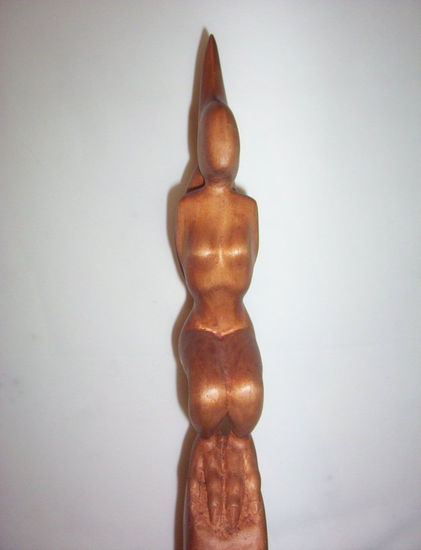 mujergallina Madera Figurativa