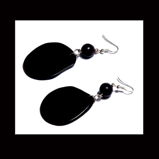 Pendientes tagua negros 