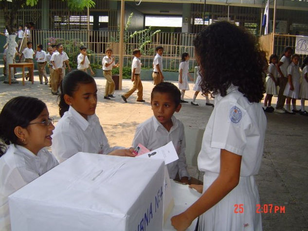 la poltica entre niños abriendo una nueva democracia 