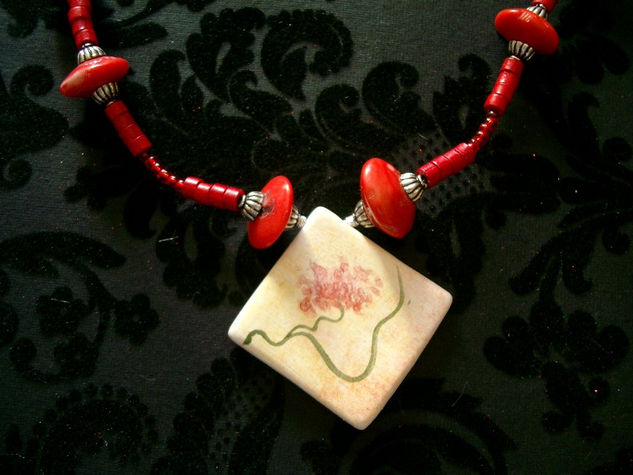 coral en ceramica Jewellery Jewellery and costume jewellery