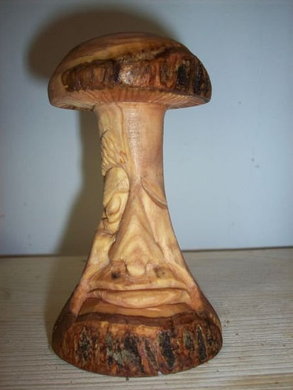 Setas1. Wood Figurative