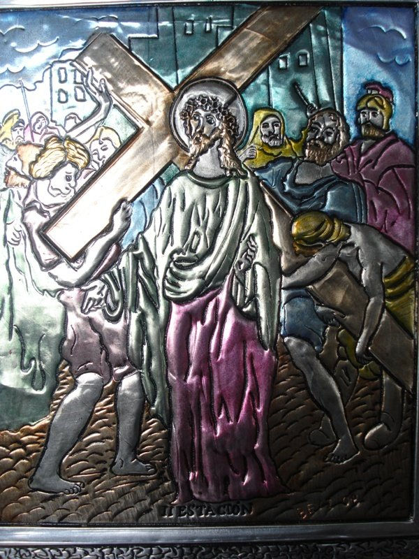 jesus carga la cruz