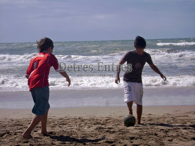 Football en la playa Architecture and Interiorism Black and White (Digital)