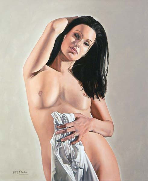 DESNUDO CON TELA EN LA MANO
