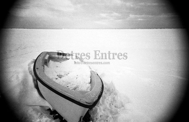 Bote en el hielo Arquitectura e interiorismo Blanco y Negro (Digital)