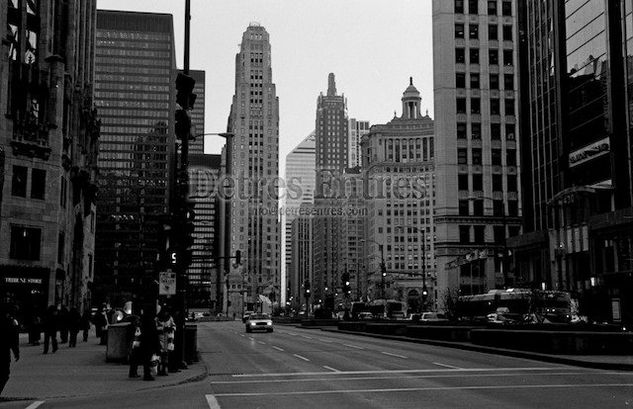 La calle es solo para mí..... Architecture and Interiorism Black and White (Digital)