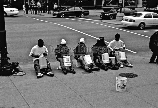 Música en la calle Architecture and Interiorism Black and White (Digital)