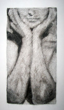 Mujer en carboncillo