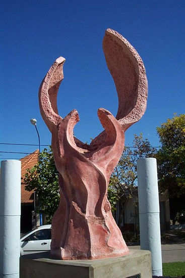 Monumento Rotary Club Stone Figurative