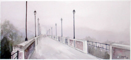 Puente en nieblas