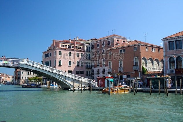 Venecia Architecture and Interiorism Black and White (Digital)