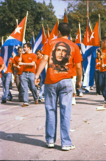 El Che en el 1ro de Mayo. Photojournalism and Documentary Color (Manual)