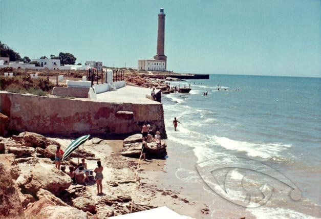 Faro de Chipiona uno de los más altos de España año 1963 Fotoperiodismo y documental Color (Química)