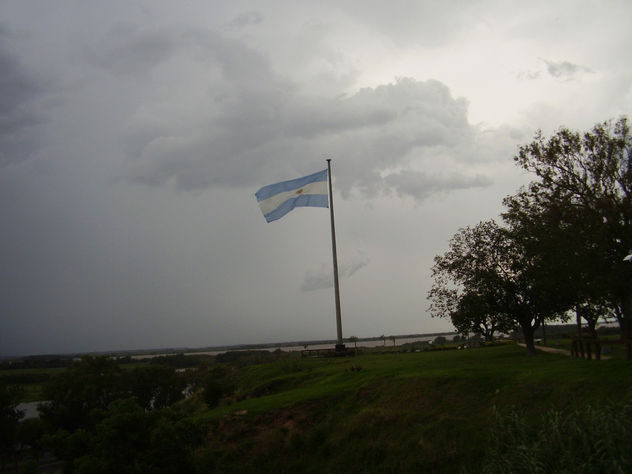 El gris en el cielo y tus colores en mi alma