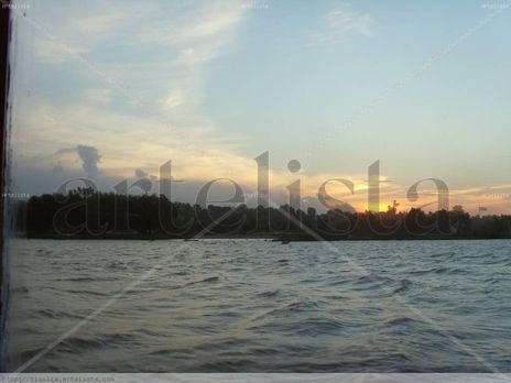 Desde el río el...
